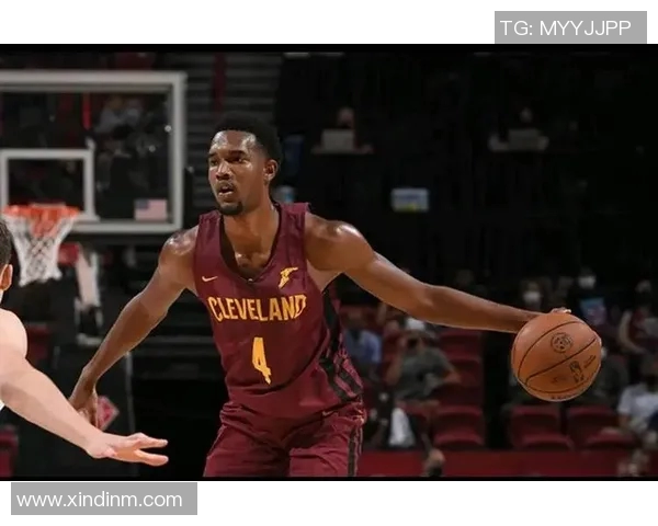 猛龙VS骑士：斯科蒂·巴恩斯与埃文·莫布利新生代锋线对决，谁能主宰赛场？